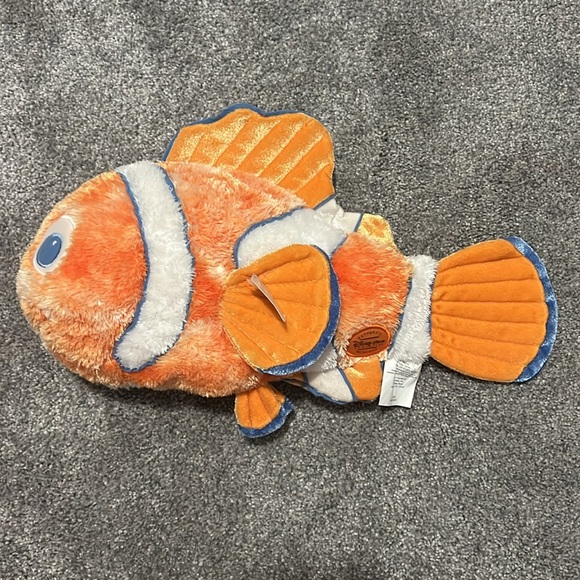 Finding Nemo Stuffed Animal - Picture 3 of 4